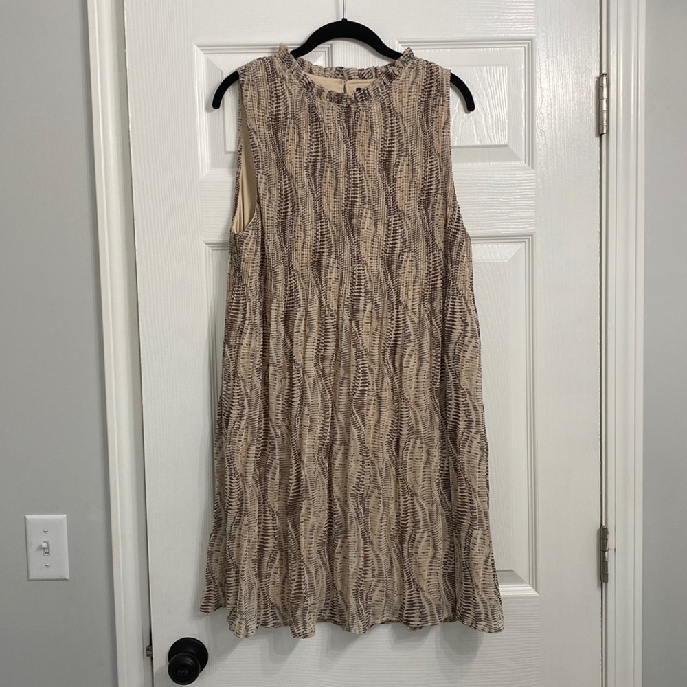 Flowy Neutral Print Dress